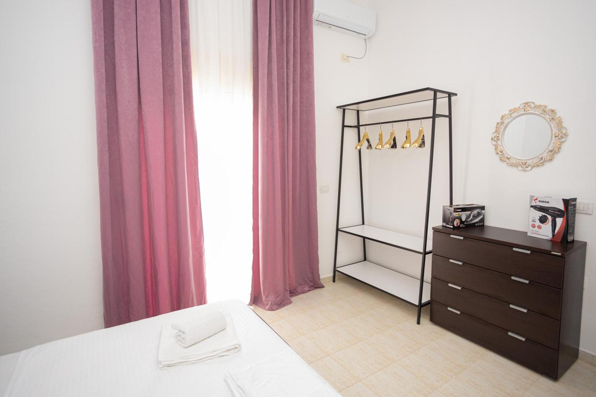 Emigres Apartments Vlorë エクステリア 写真